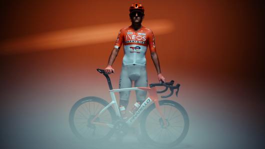 Designed to 'stand out' – Ineos Grenadiers opt for white shorts