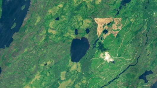 Can you put this vanishing "emoji" lake back together?